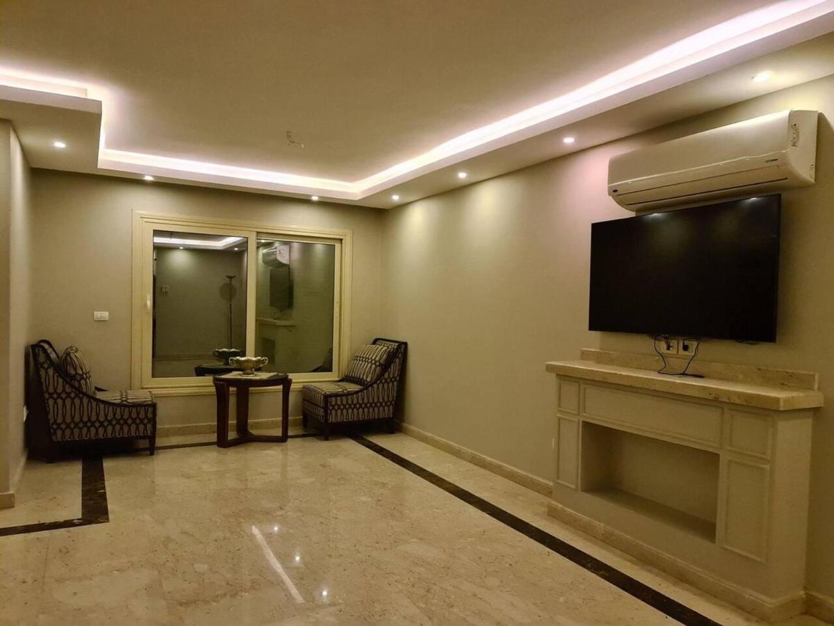 Spacious Executive Luxury Apartment With Balcony Kahire Dış mekan fotoğraf